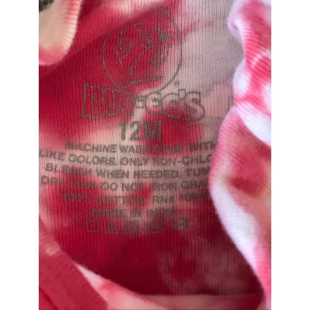 ❤️Buc-ee’s Baby Valentine Onesie Sz12M